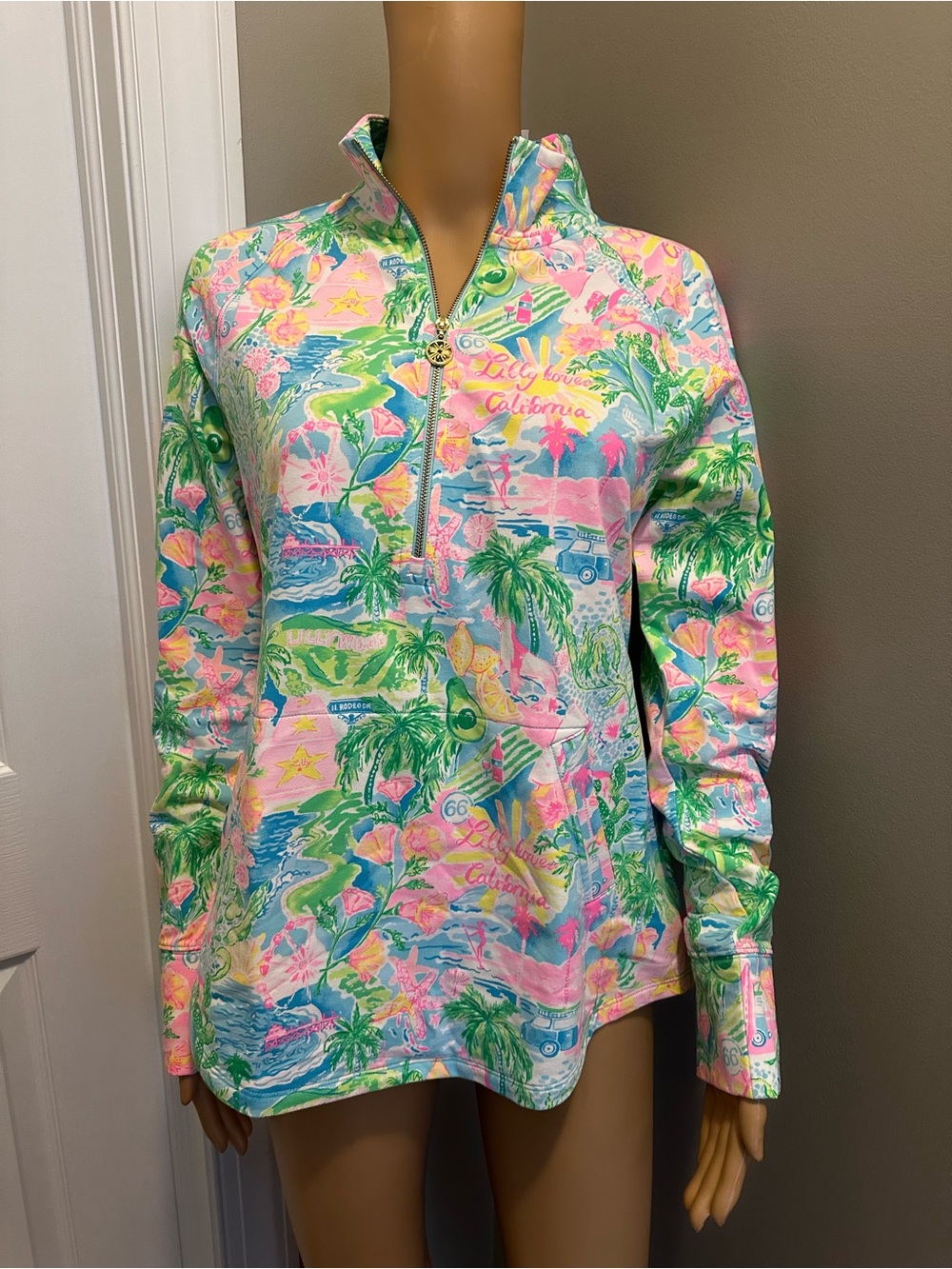 Lilly Pulitzer Skipper Popover in Lilly Loves California